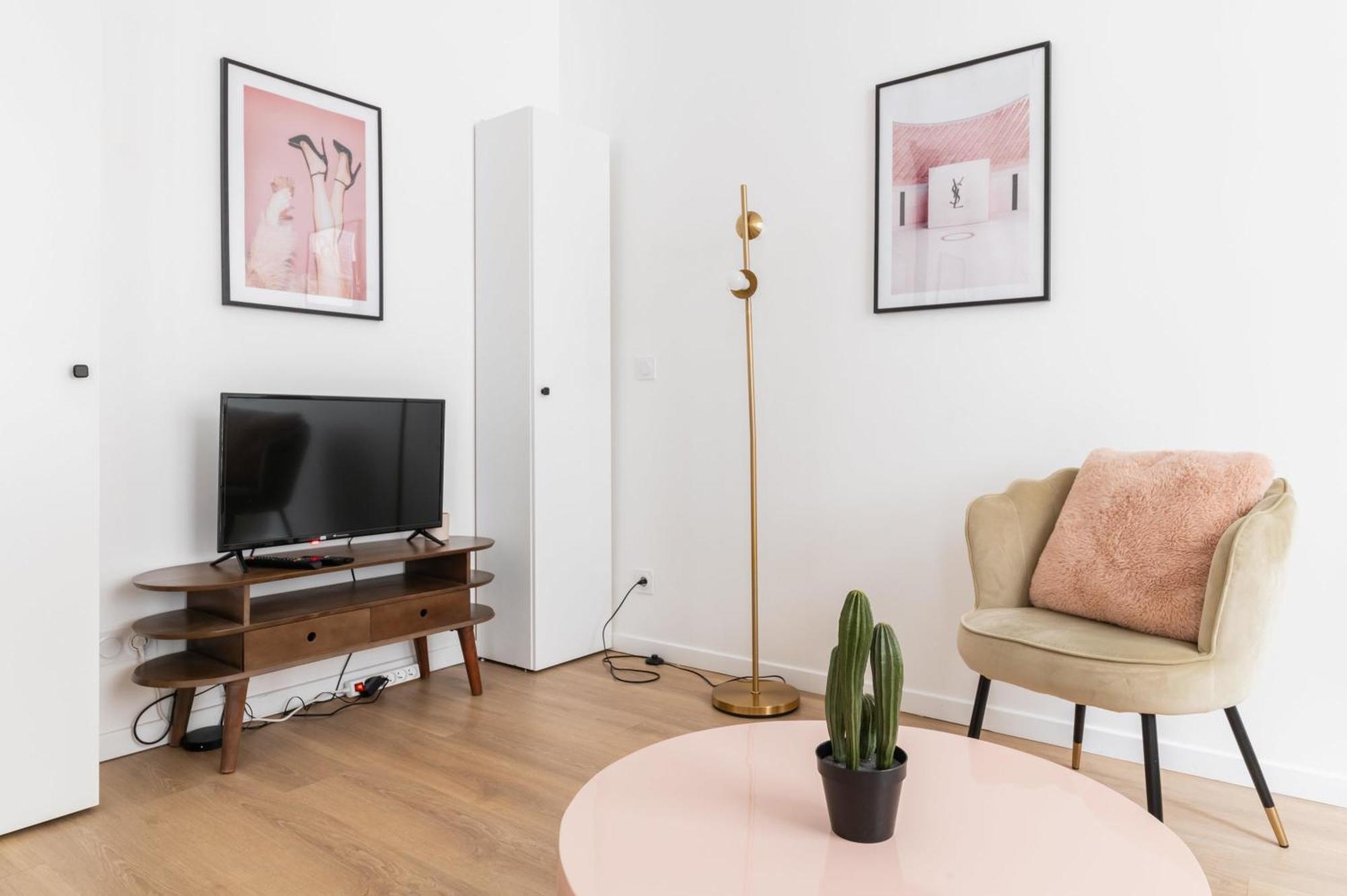 Appartement Luxueux Avec Salle De Bains De Reve 6P Paris Exterior photo