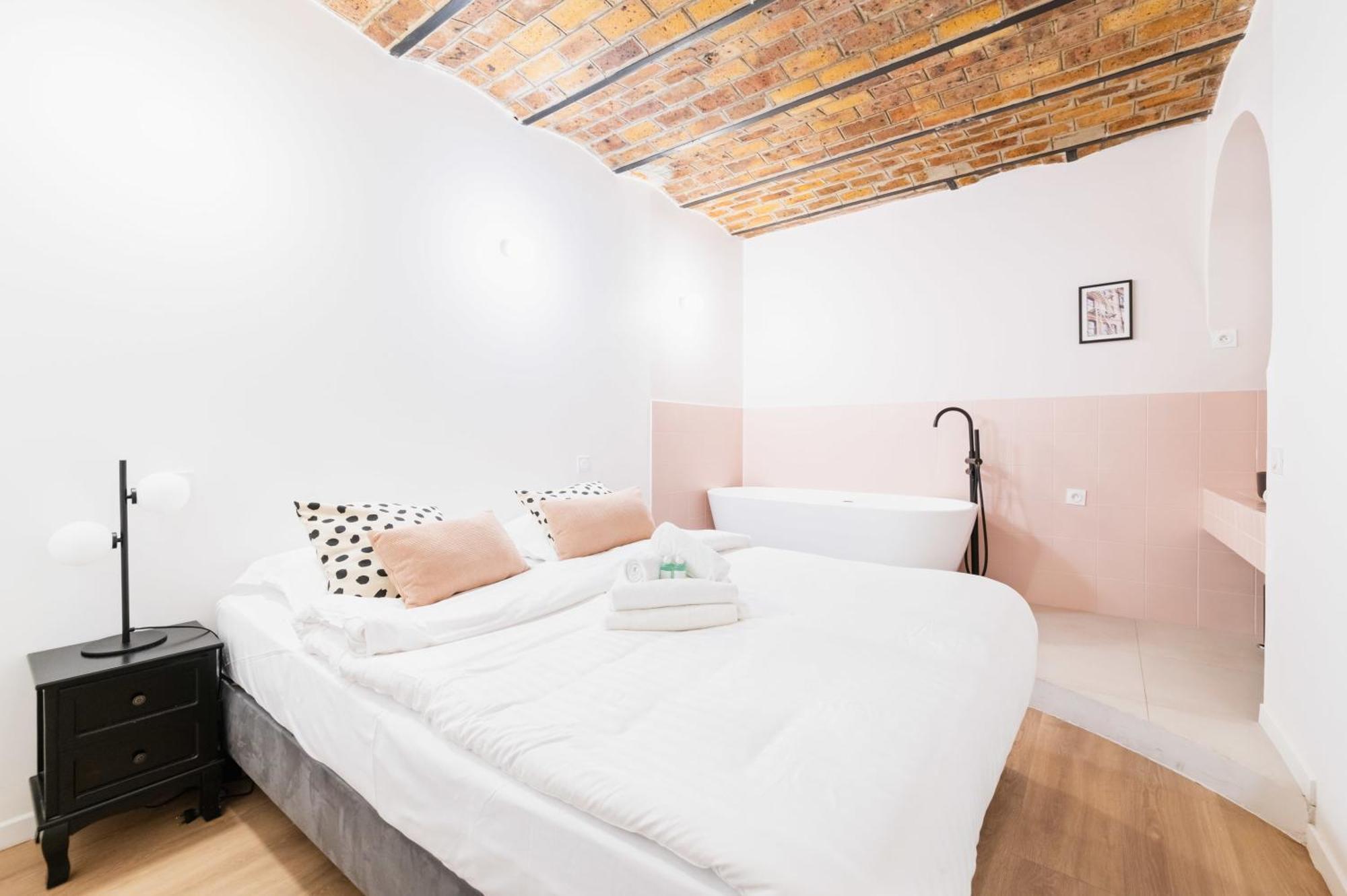 Appartement Luxueux Avec Salle De Bains De Reve 6P Paris Exterior photo